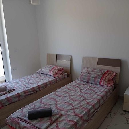 Apartamento Poppy Court Marsaskala Exterior foto