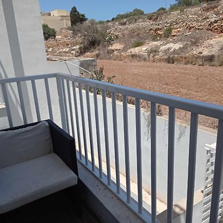 Apartamento Poppy Court Marsaskala Exterior foto
