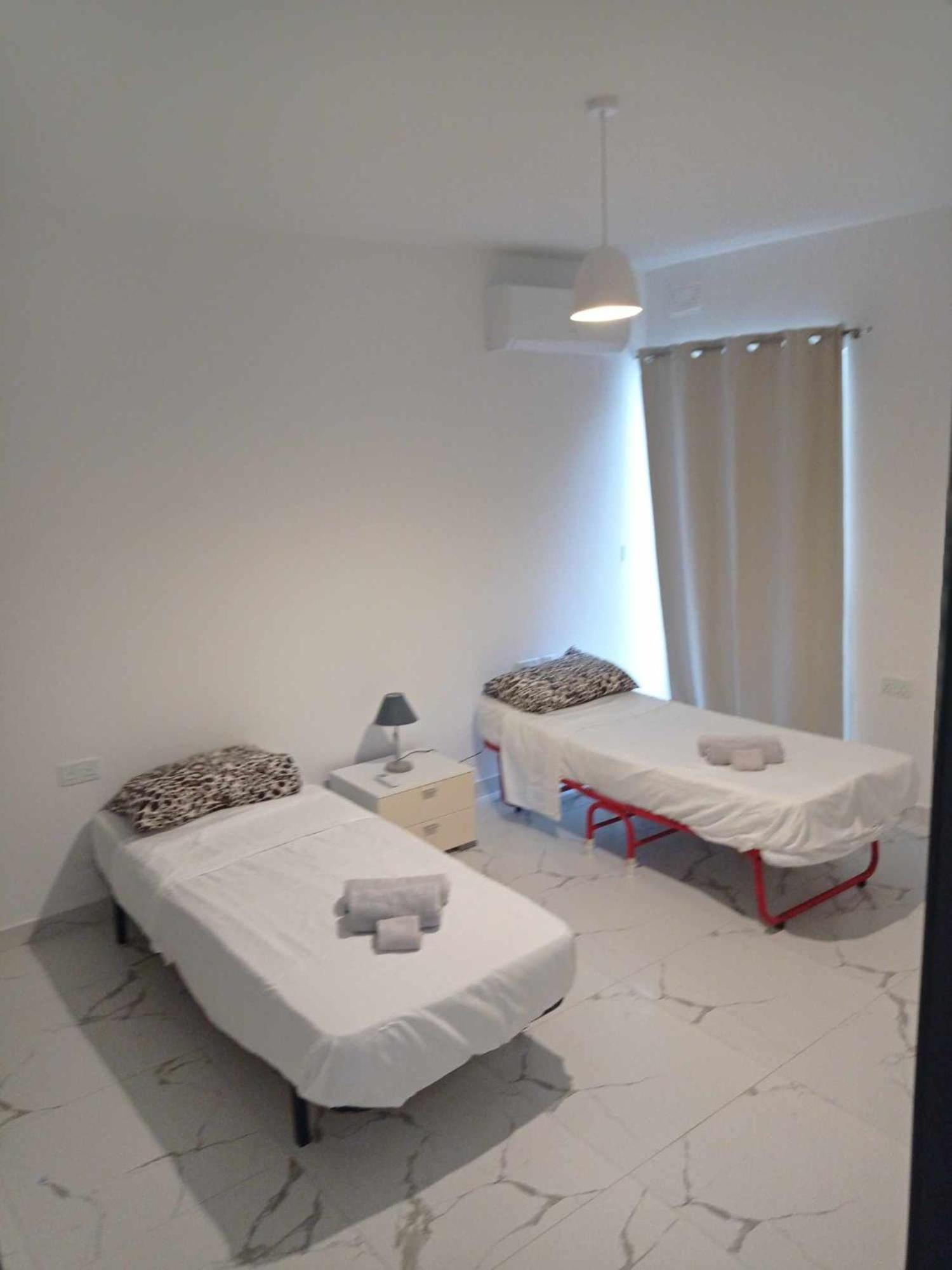 Apartamento Poppy Court Marsaskala Exterior foto